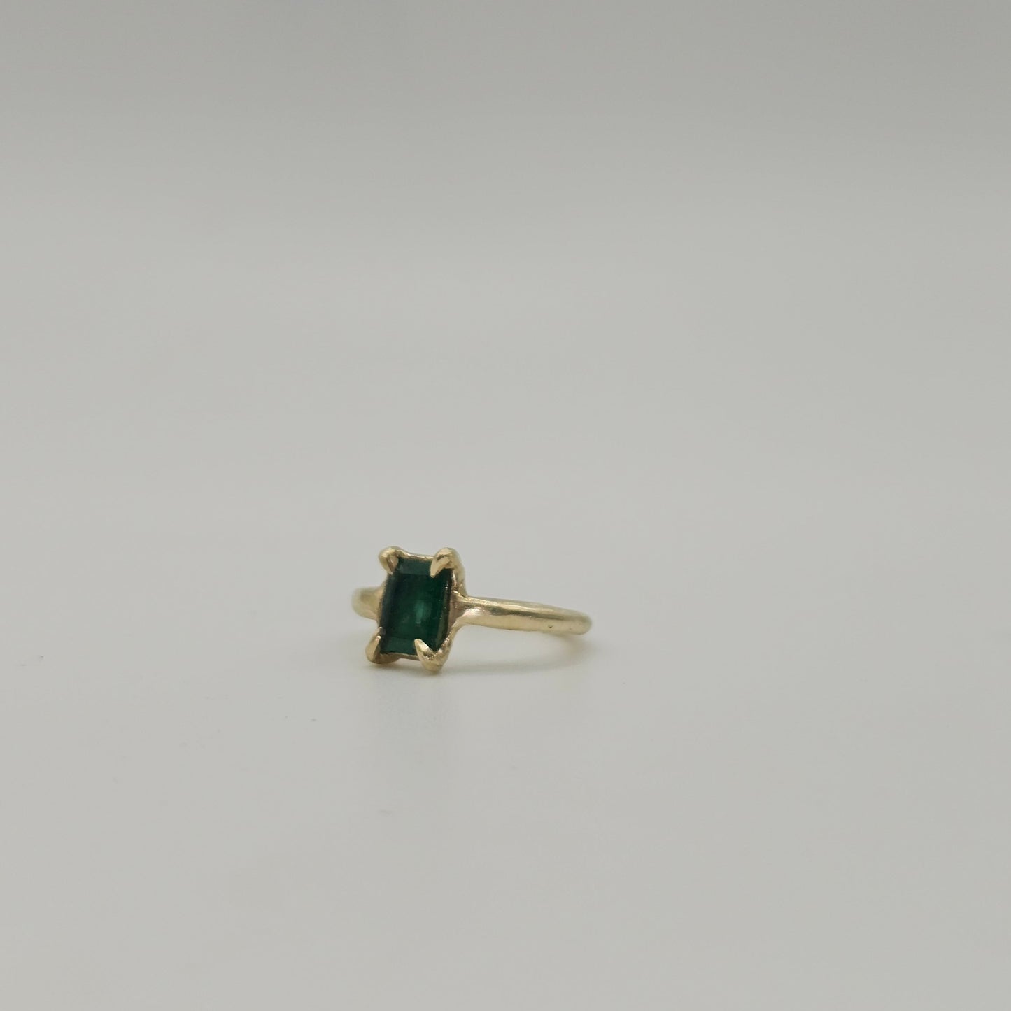 Emerald & Gold Ring (4.5)