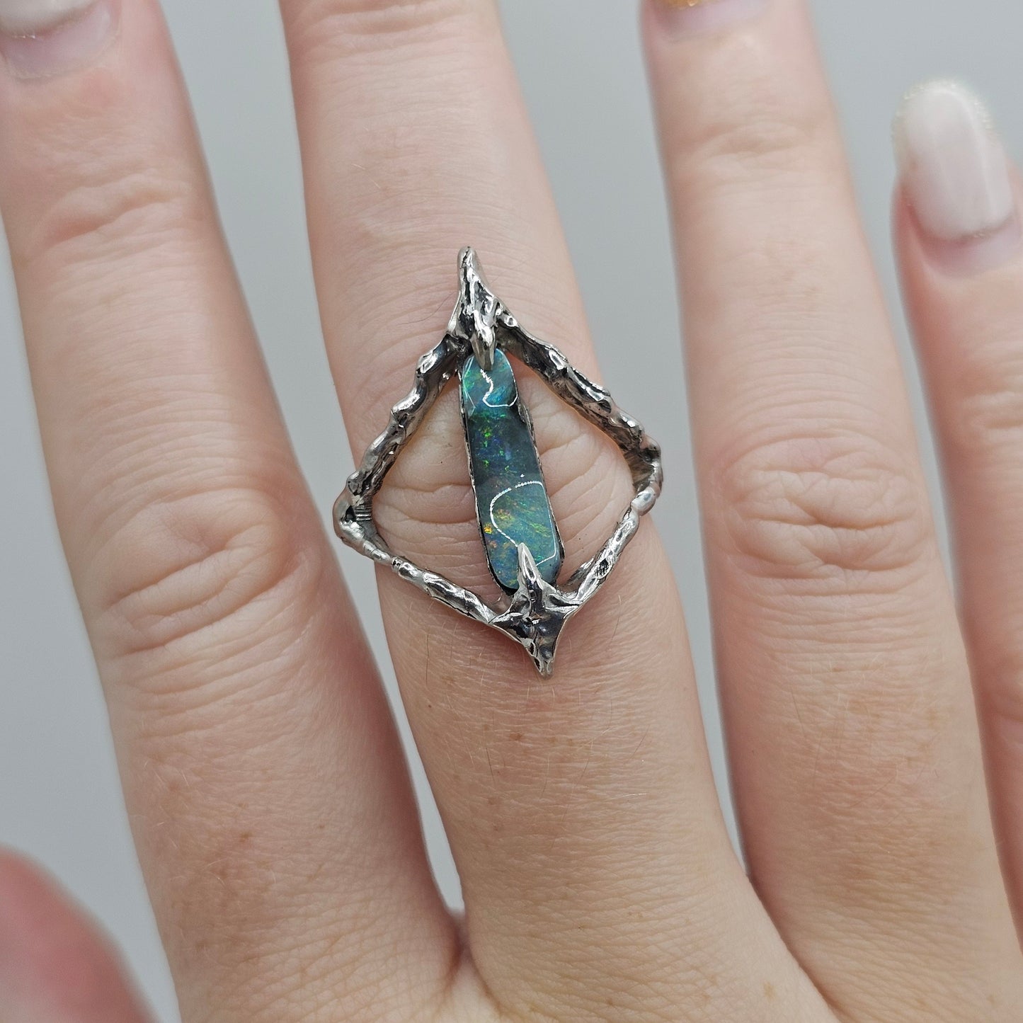 Eye Of The Ocean Ring (8.5)